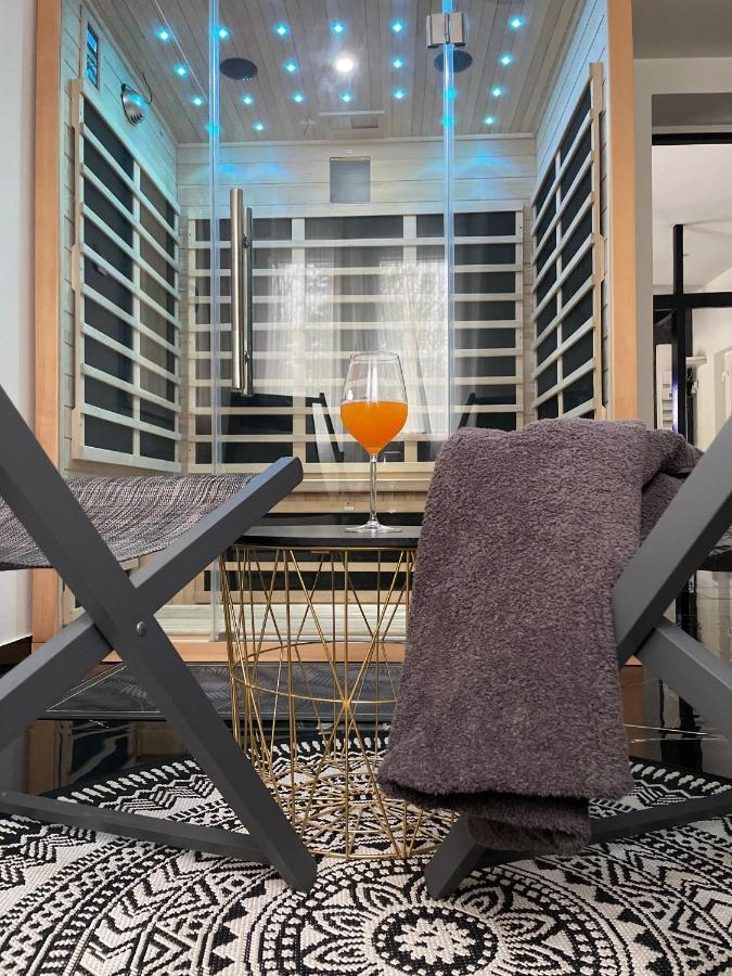 Sinalospa - Culiacan - Appartement Jardin Jacuzzi Sauna A 5 Minutes De Nancy Place Stanislas Champigneulles Dış mekan fotoğraf